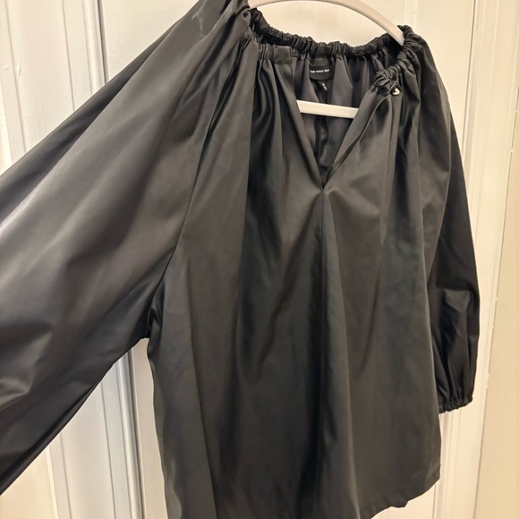 Who What Wear Black Puff Baloon Sleeve Faux Leather Blouse size M Urban Moto - Picture 5 of 8